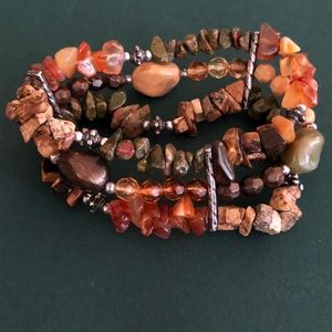 🌼 Three strand stone bracelet